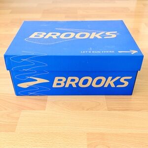 👟ORIGINAL BROOKS WOMEN’S SNEAKER BOX